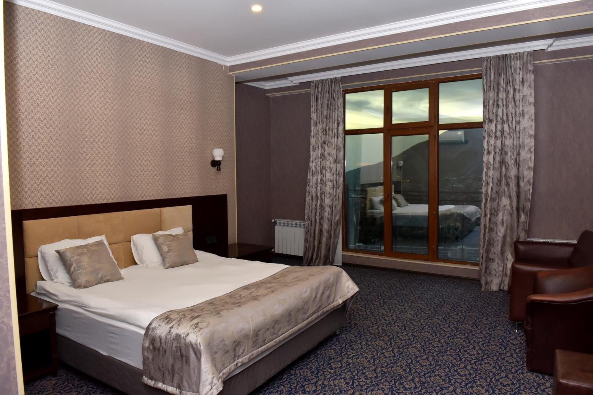 Ruma Qala Hotel Şǝki Eksteriør billede